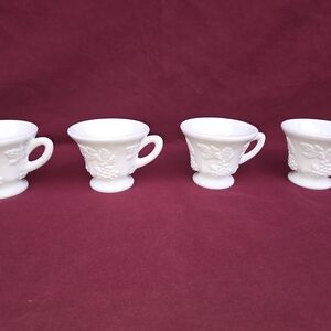 Vintage Indiana Milk Glass Grape Vine Set Of 4 Footed Cups